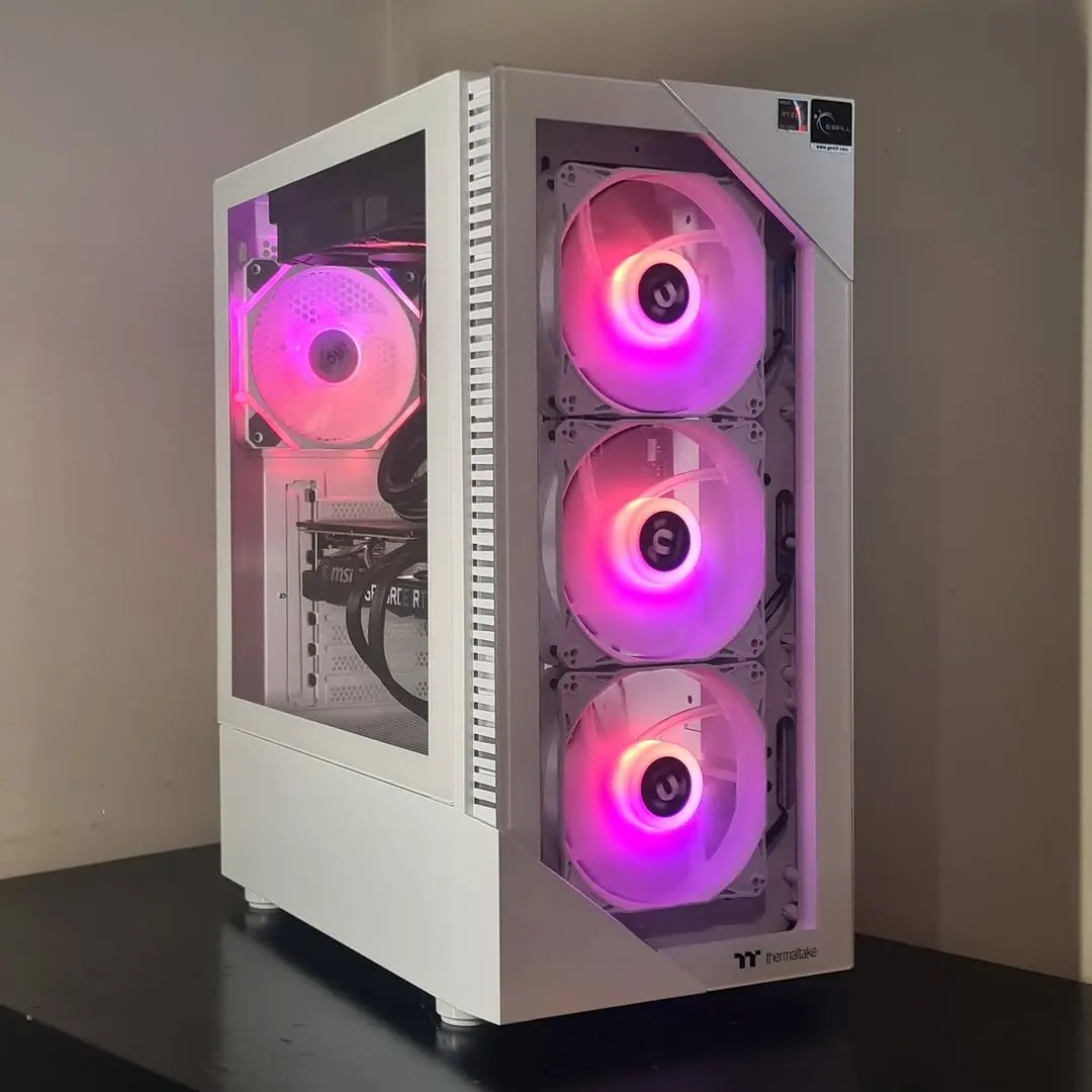 MASSIVE THANKS to a returning customer - Lorenzo, from AKL, purchasing this gorgeous rig for his lady. Specs: CPU: AM...
