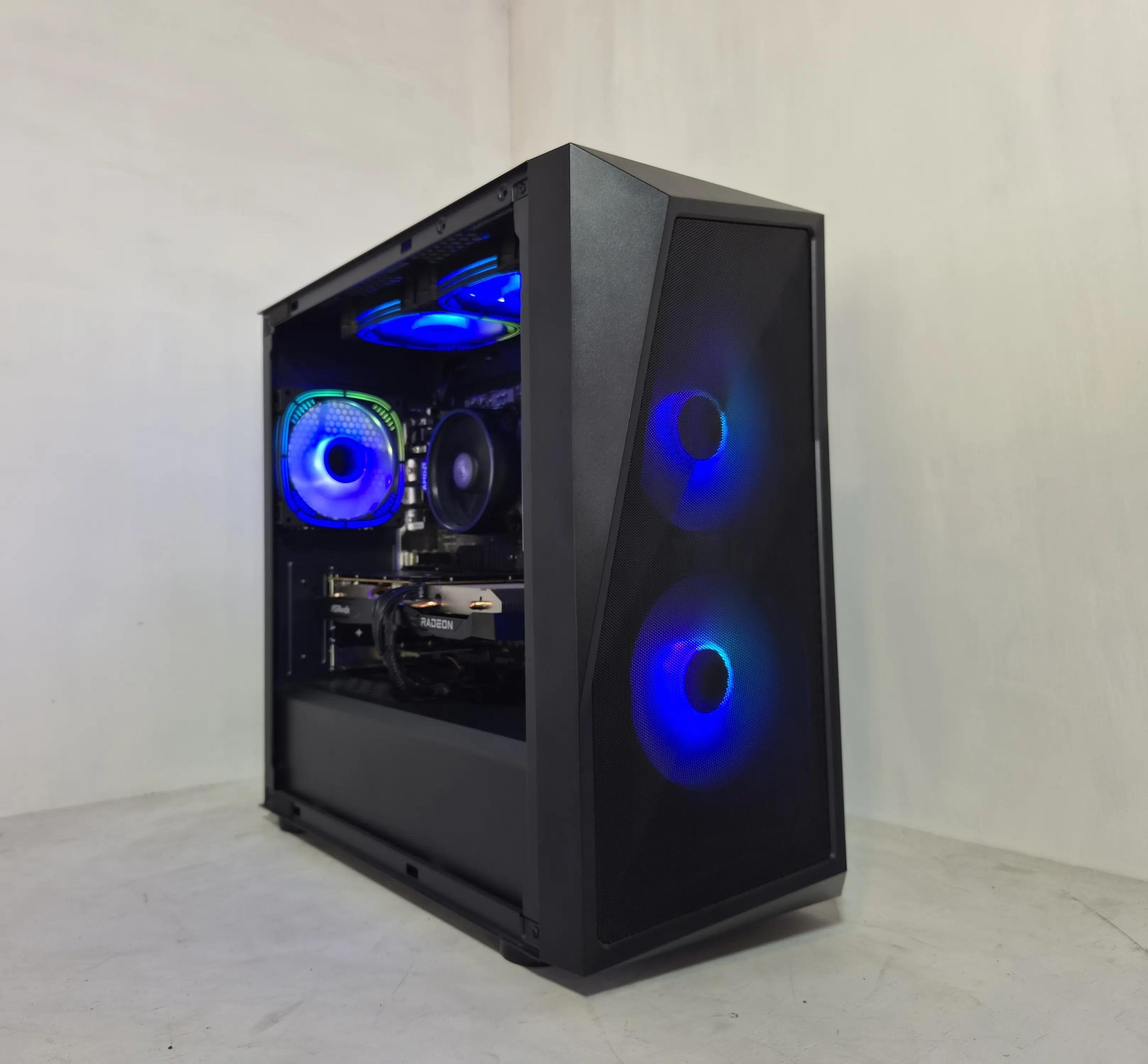 Gaming AMD Ryzen 5600x +RX 6600 8GB + 16GB 3200Mhz + 500GB M.2 + Win 11 Pro + Wifi/BT