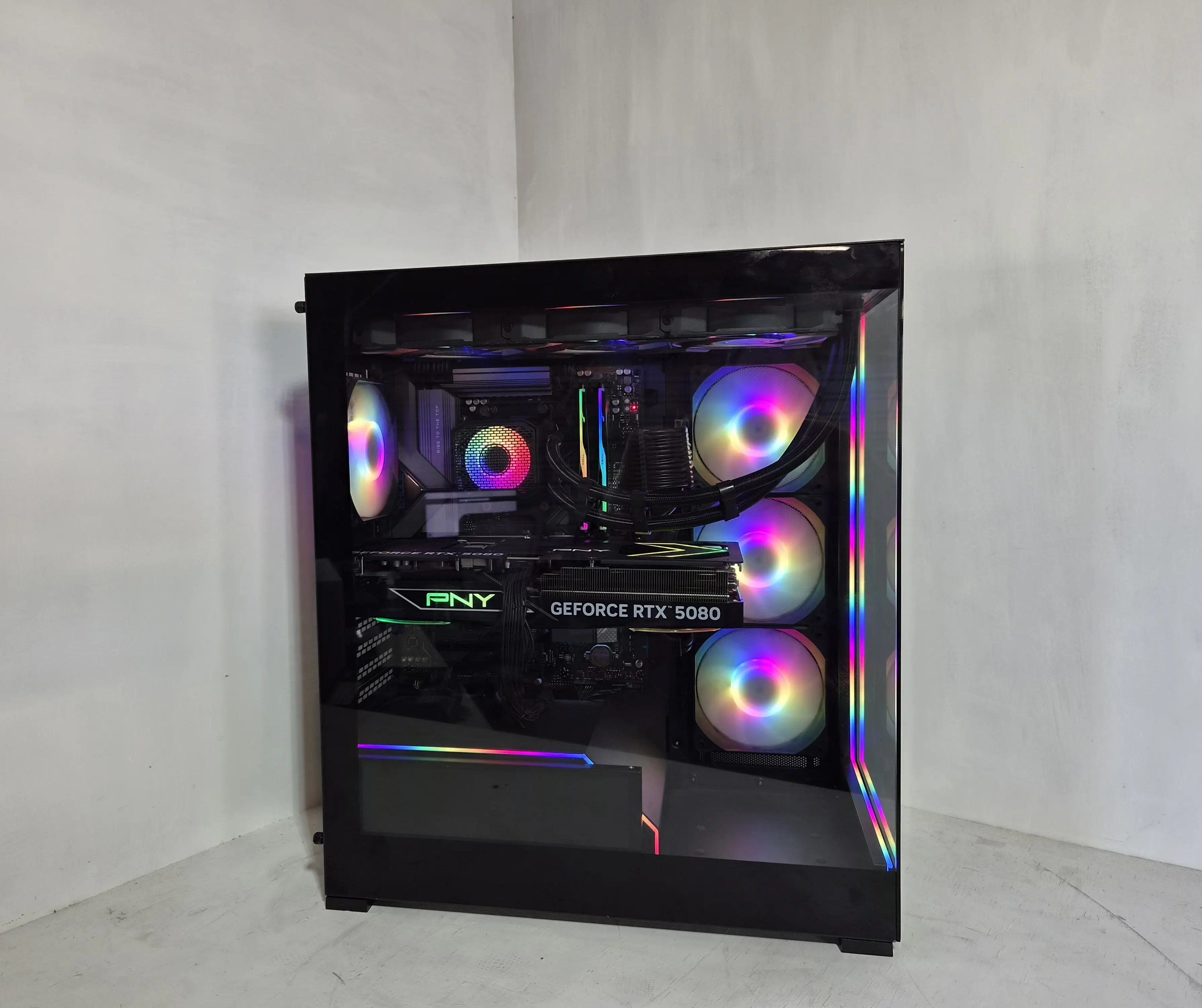 HIGH END GAMING Ryzen 9800x3D | RTX 5080 16GB | 64GB DDD5 | 4TB M.2 | Win 11 image 7