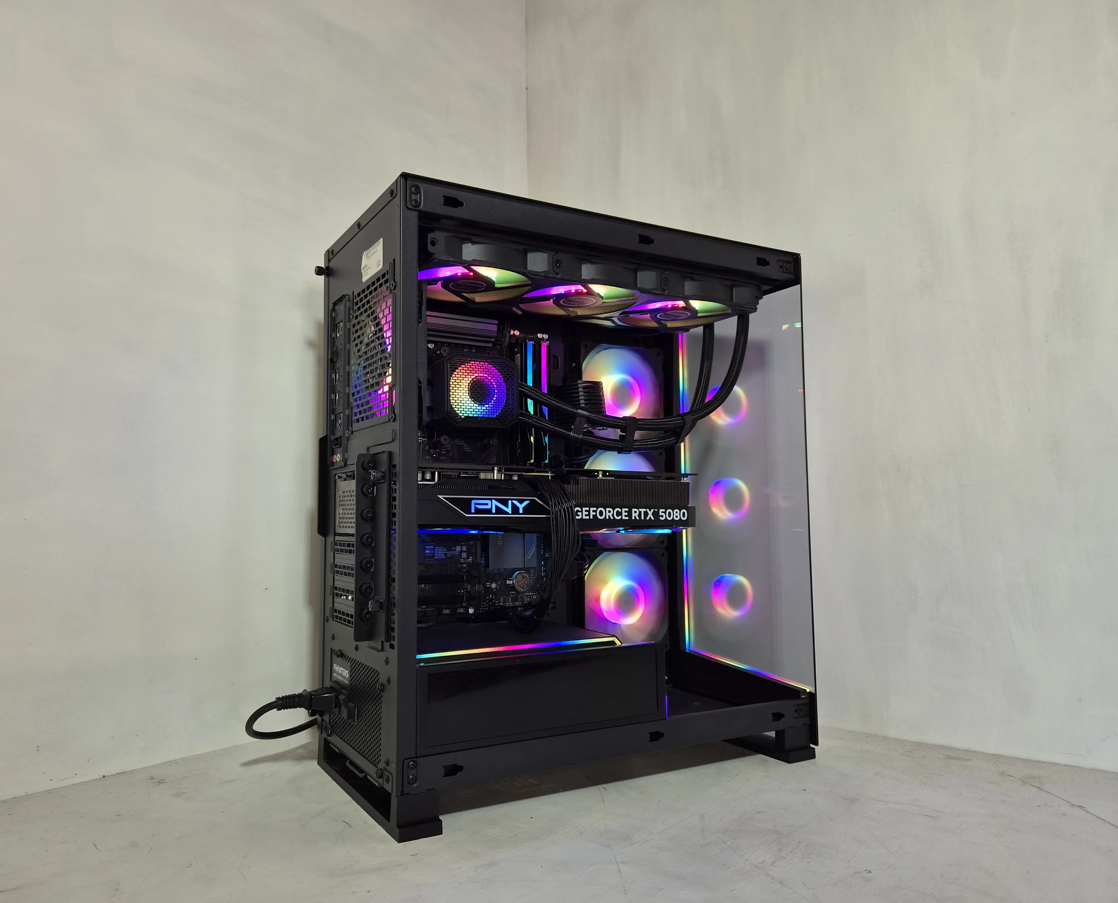 HIGH END GAMING Ryzen 9800x3D | RTX 5080 16GB | 64GB DDD5 | 4TB M.2 | Win 11 image 5
