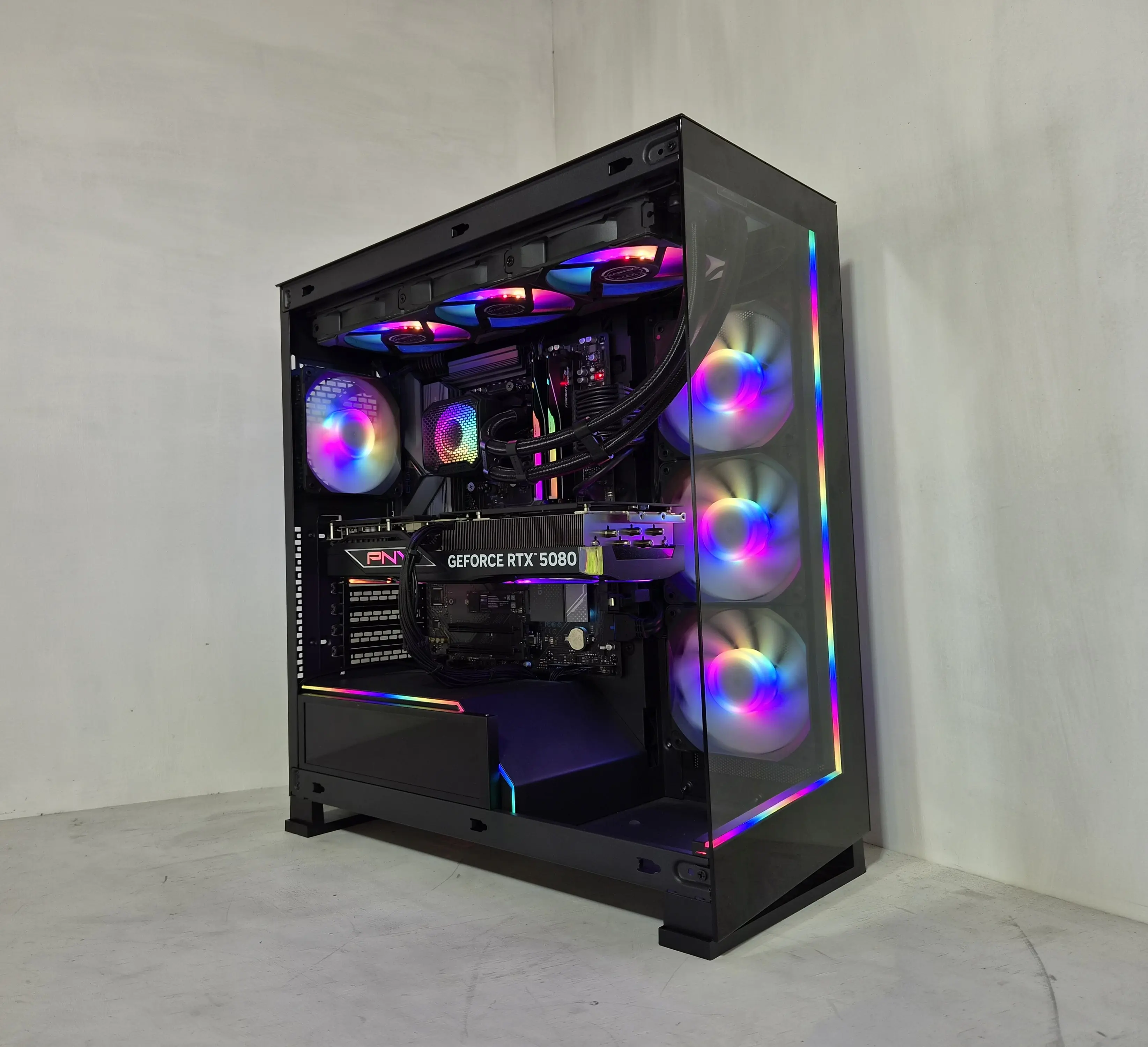 HIGH END GAMING Ryzen 9800x3D | RTX 5080 16GB | 64GB DDD5 | 4TB M.2 | Win 11 image 3