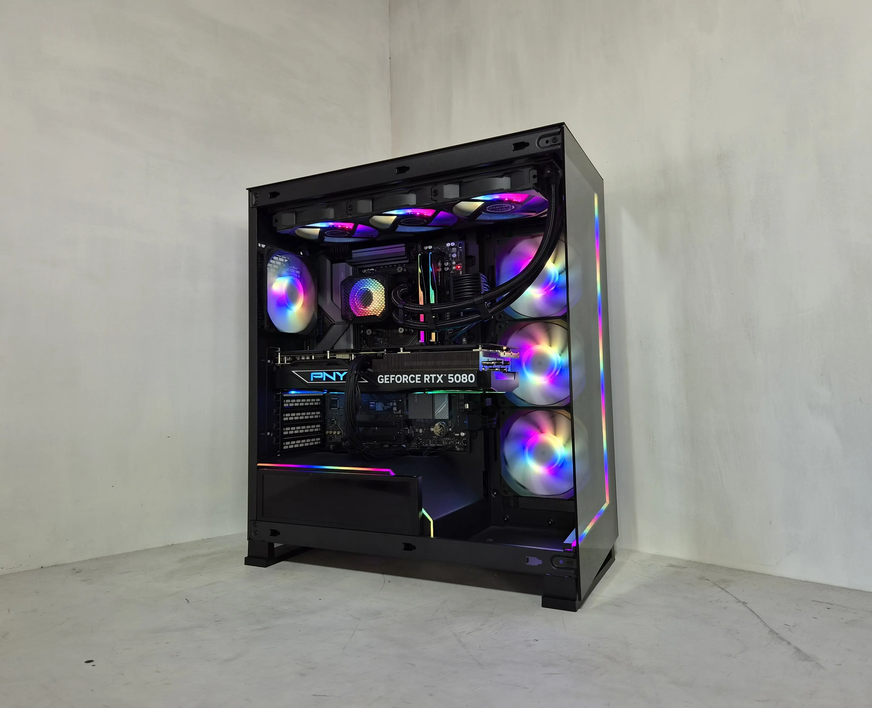 HIGH END GAMING Ryzen 9800x3D | RTX 5080 16GB | 64GB DDD5 | 4TB M.2 | Win 11 image 2