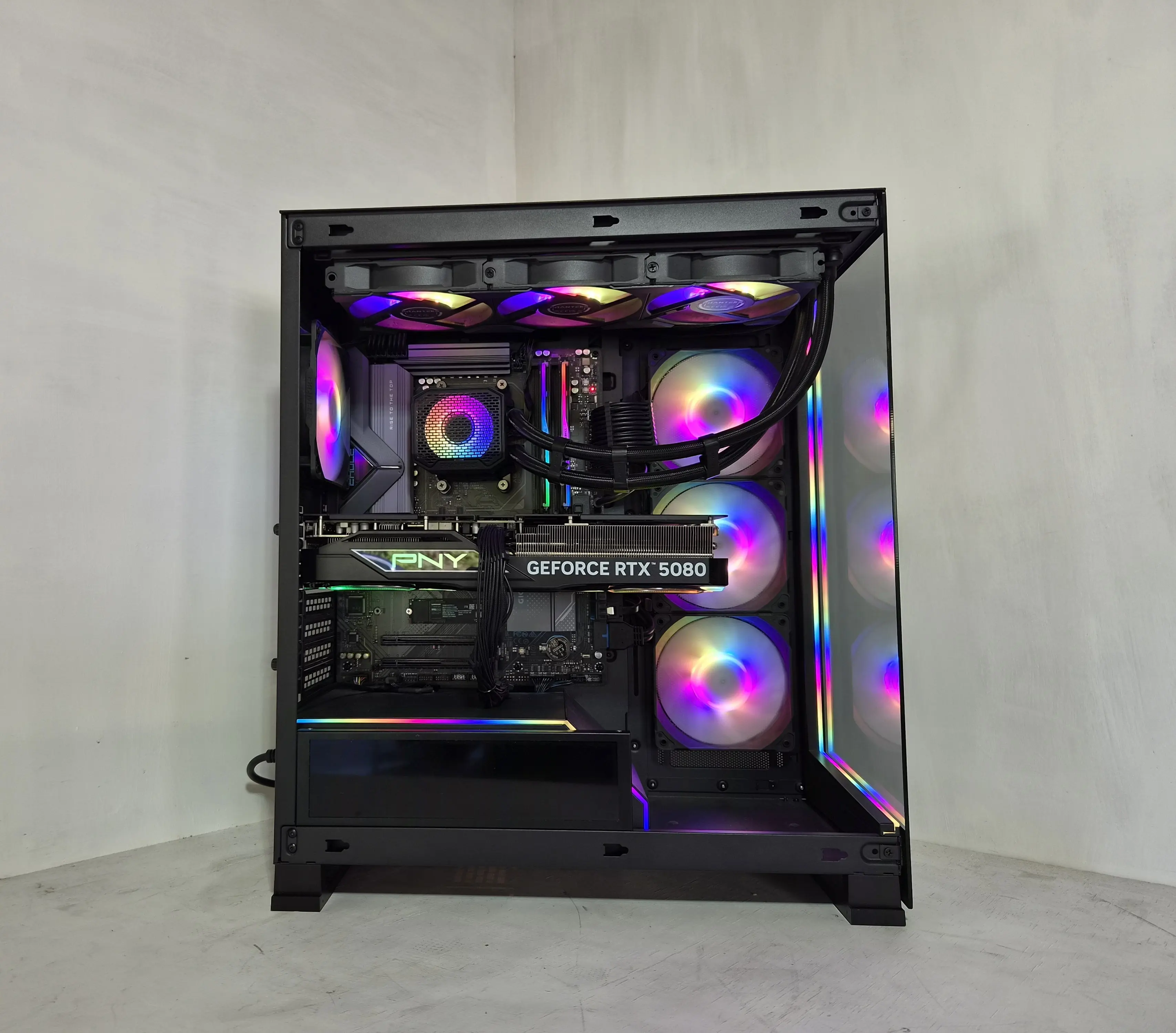 HIGH END GAMING Ryzen 9800x3D | RTX 5080 16GB | 64GB DDD5 | 4TB M.2 | Win 11 image 4
